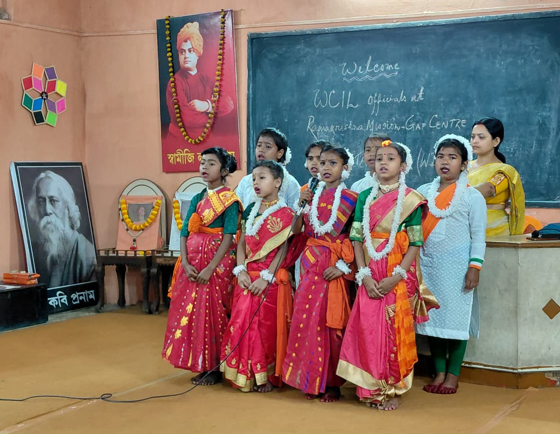 Career-Days_India Children in colourful clothes standing in a classroom