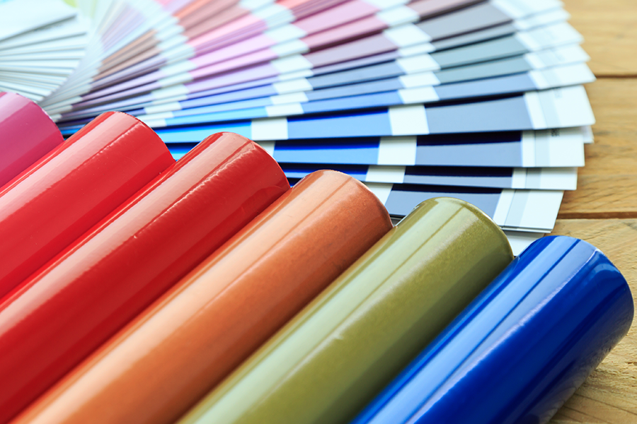 shutterstock_425401693 Colour samples and bicycle frame tubes in various colours.